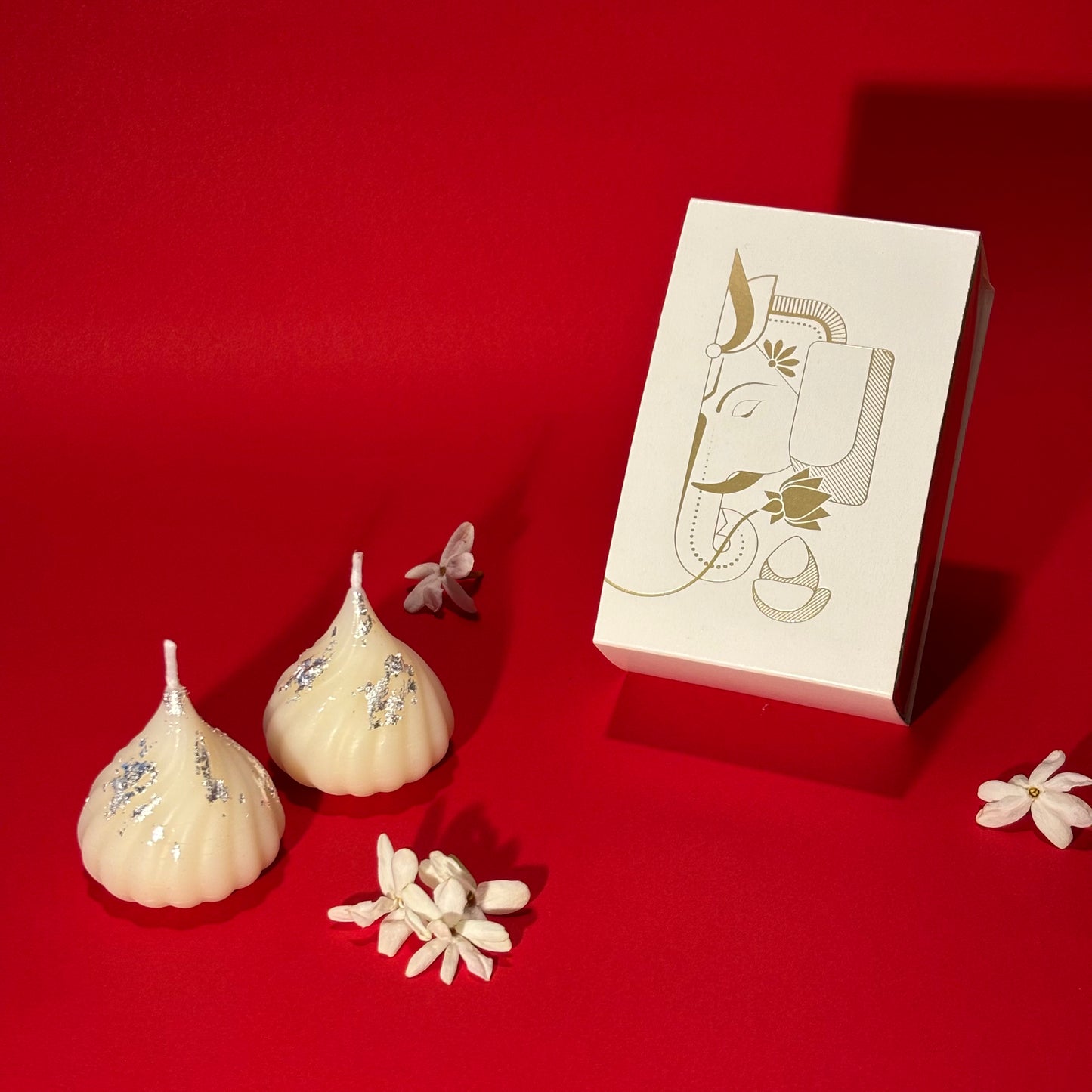 Premium Modak Shaped Soy Wax Candles (Set of 2) - Elegant Ganesha Gift Box - Ideal for Ganesh Chaturthi, Diwali Decor, Pooja Mandir & Festive Gifting