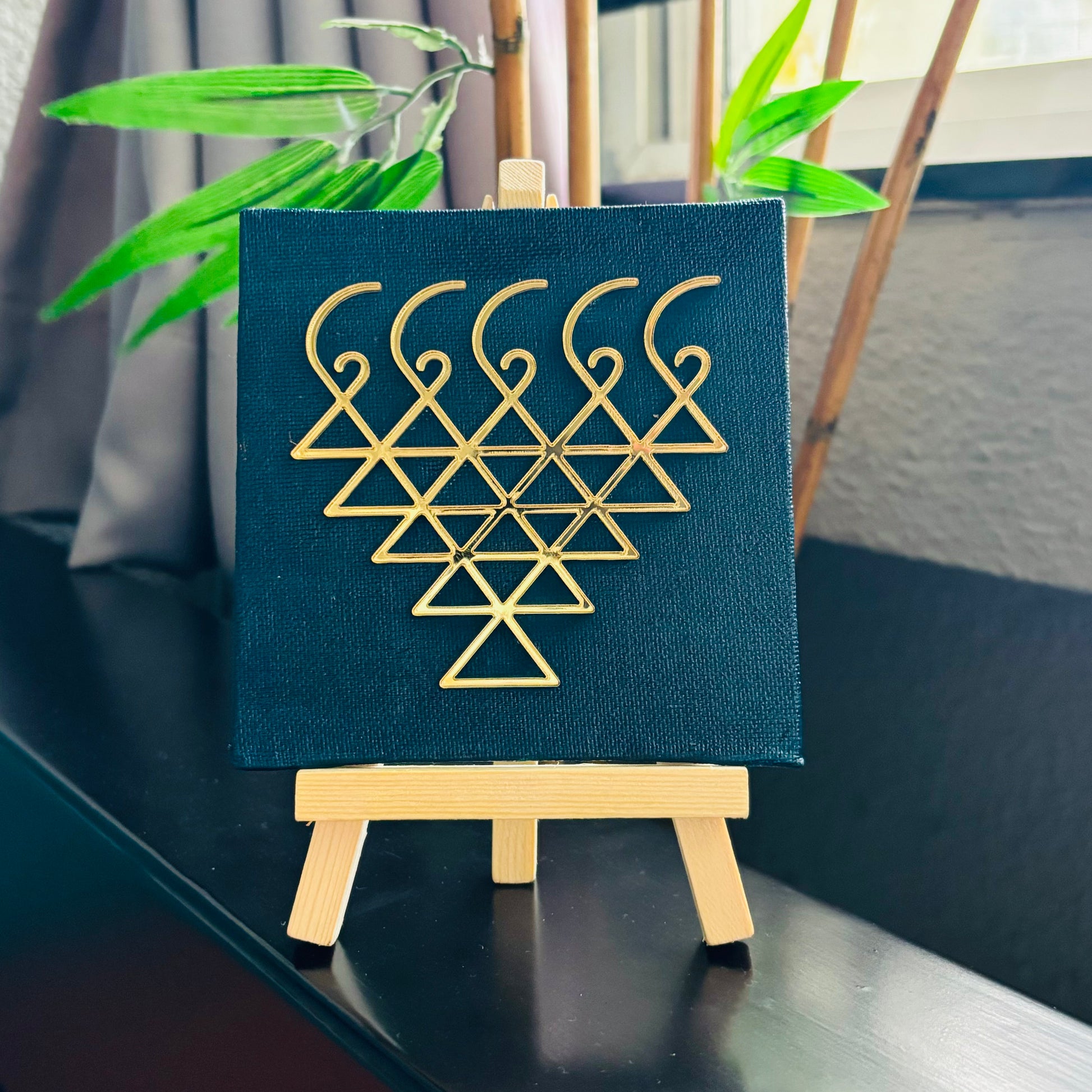 Elegant Saraswati Canvas with Wooden Easel – A Symbol of Knowledge & Wisdom for Dussehra & Pooja