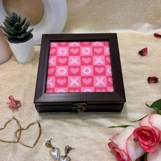 Thoughtful Valentine gift under 1000 with premium wooden finish
Valentine’s Day romantic gesture gift with XO design