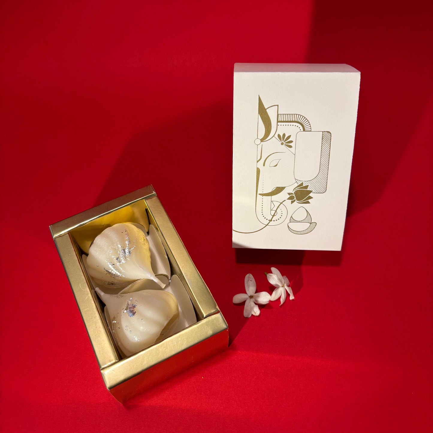 Premium Modak Shaped Soy Wax Candles (Set of 2) - Elegant Ganesha Gift Box - Ideal for Ganesh Chaturthi, Diwali Decor, Pooja Mandir & Festive Gifting