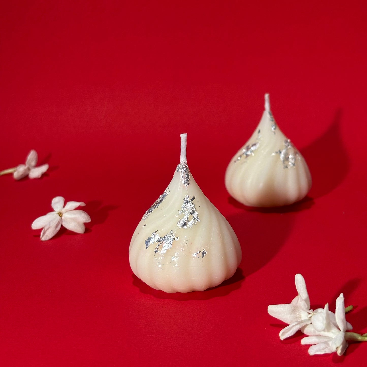 Premium Modak Shaped Soy Wax Candles (Set of 2) - Elegant Ganesha Gift Box - Ideal for Ganesh Chaturthi, Diwali Decor, Pooja Mandir & Festive Gifting