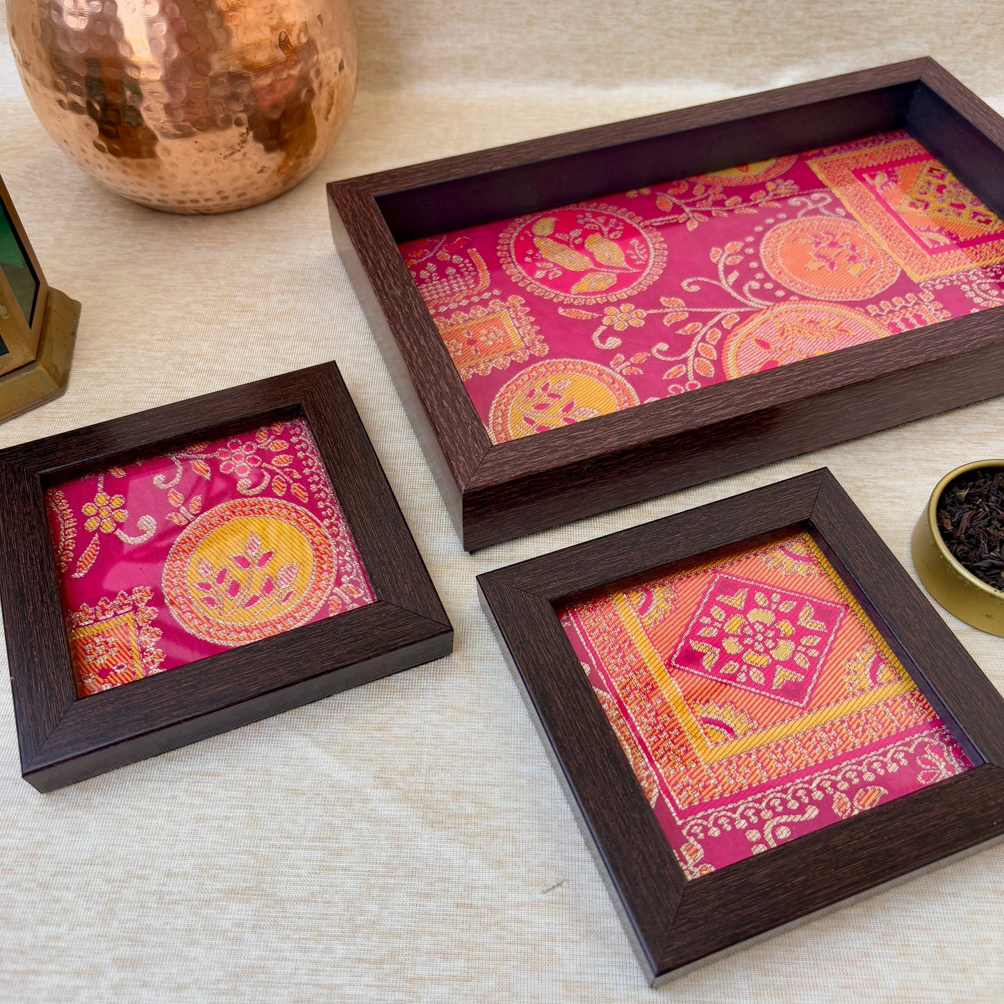 royal tray and coaster set for elegant home serving
rani tray and coaster set with rich festive design
festive Indian tray set for hosting and gatherings

