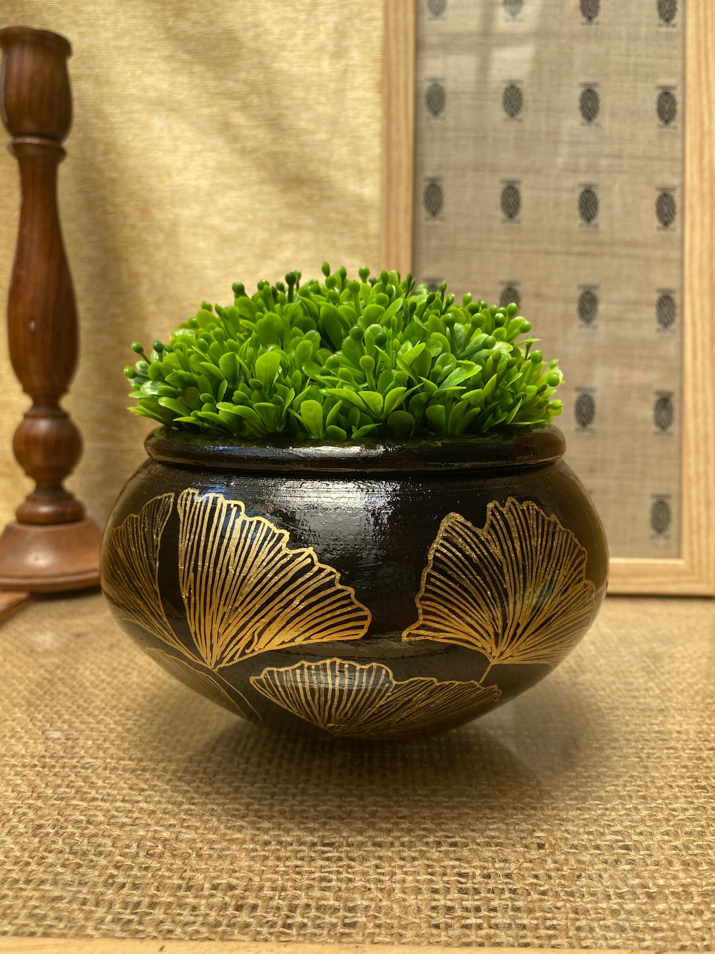 Golden Line Art Planter Set