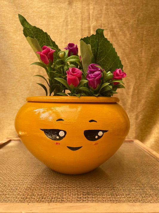 Yellow Smirk Planter